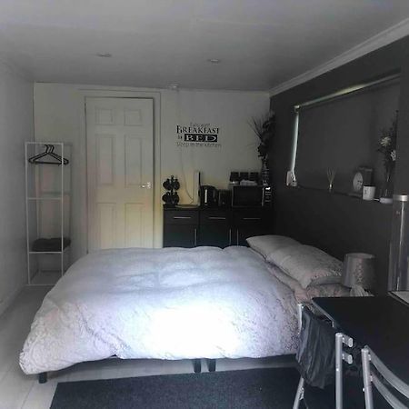 Belfast Private Room, En-Suite & Own Access Bagian luar foto