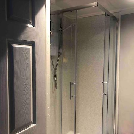 Belfast Private Room, En-Suite & Own Access Bagian luar foto